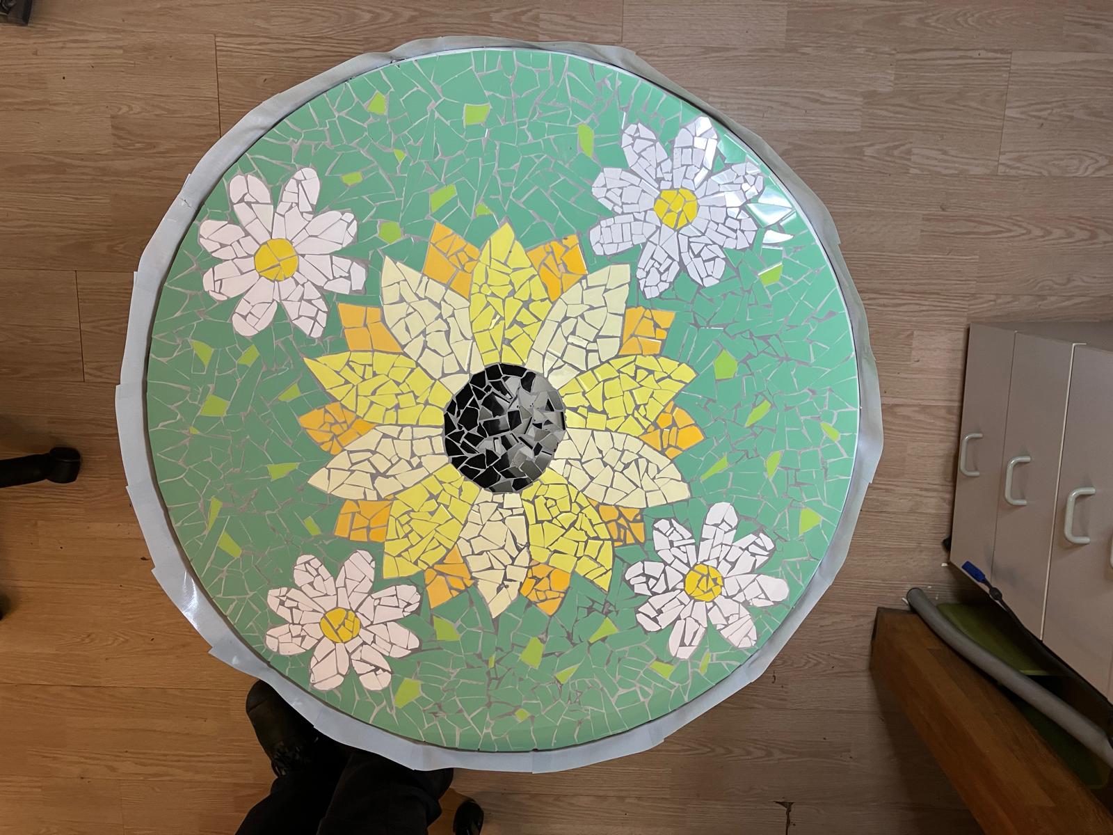 Foto 20 bij Artikel Daar is die dan, het project: De Mozaiektafel!.